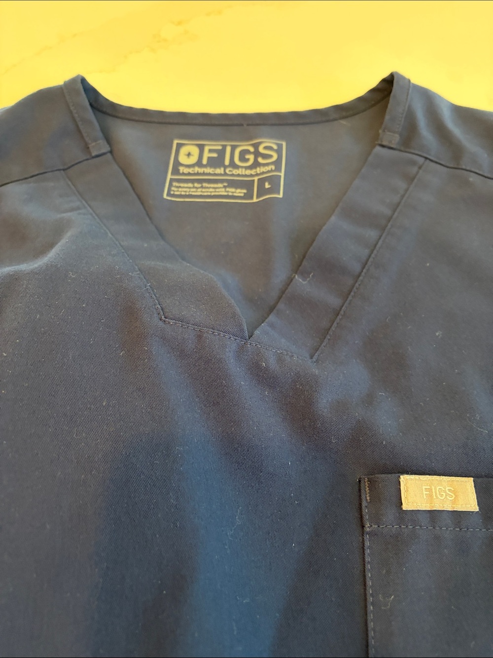 Figs Men's Large Technical Collection Scrub Set in Navy - Picture 5 of 16